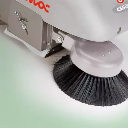 profesjonalna-zamiatarka-czyszczaca-50-h-comac (1).jpg